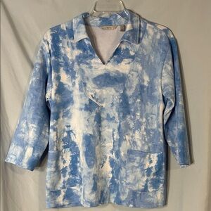 Isaac Mizrahi Blue and White V-Neck Sweater